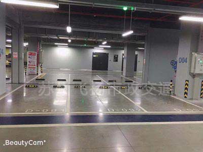 滁州停車(chē)場(chǎng)劃線(xiàn)_滁州車(chē)庫(kù)劃線(xiàn)施工現(xiàn)場(chǎng)案例