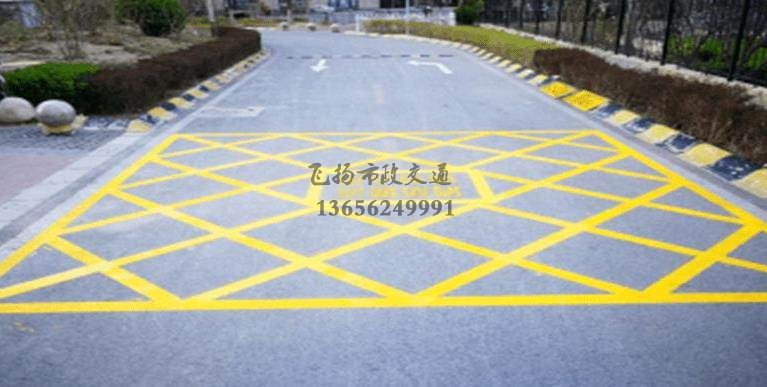 蘇州小區道路消防車通道劃線標準化示意圖，停車場消防車通道的設計規定要求？