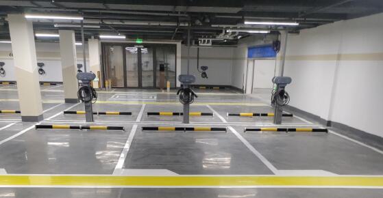 蘇州車位劃線，飛揚專業施工團隊