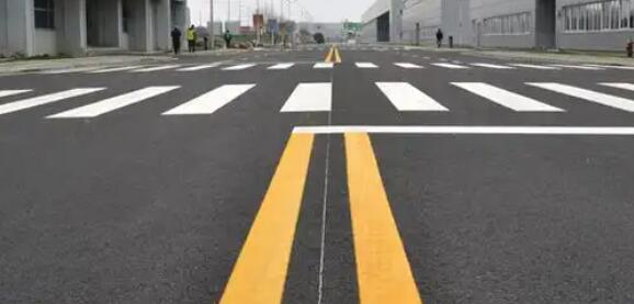 蘇州廠區(qū)地面劃線施工服務，專業(yè)高效保障生產安全