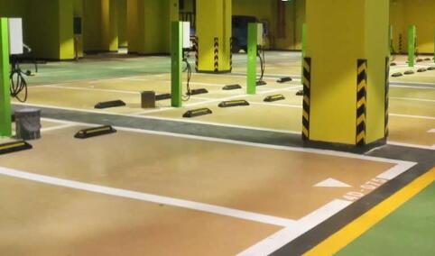 廠區側方位停車位與市政車位劃線要求及規范的不同？